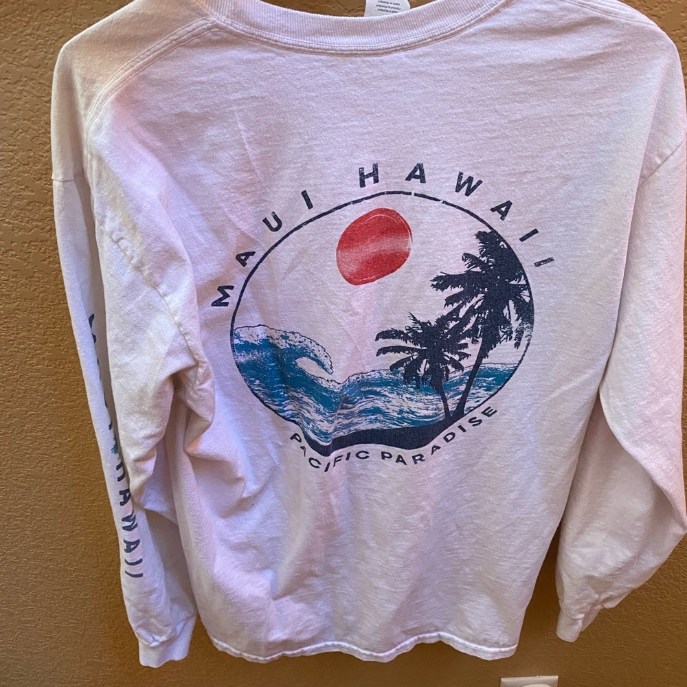 Maui Hawaii long sleeved tee